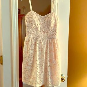 Lace dress white